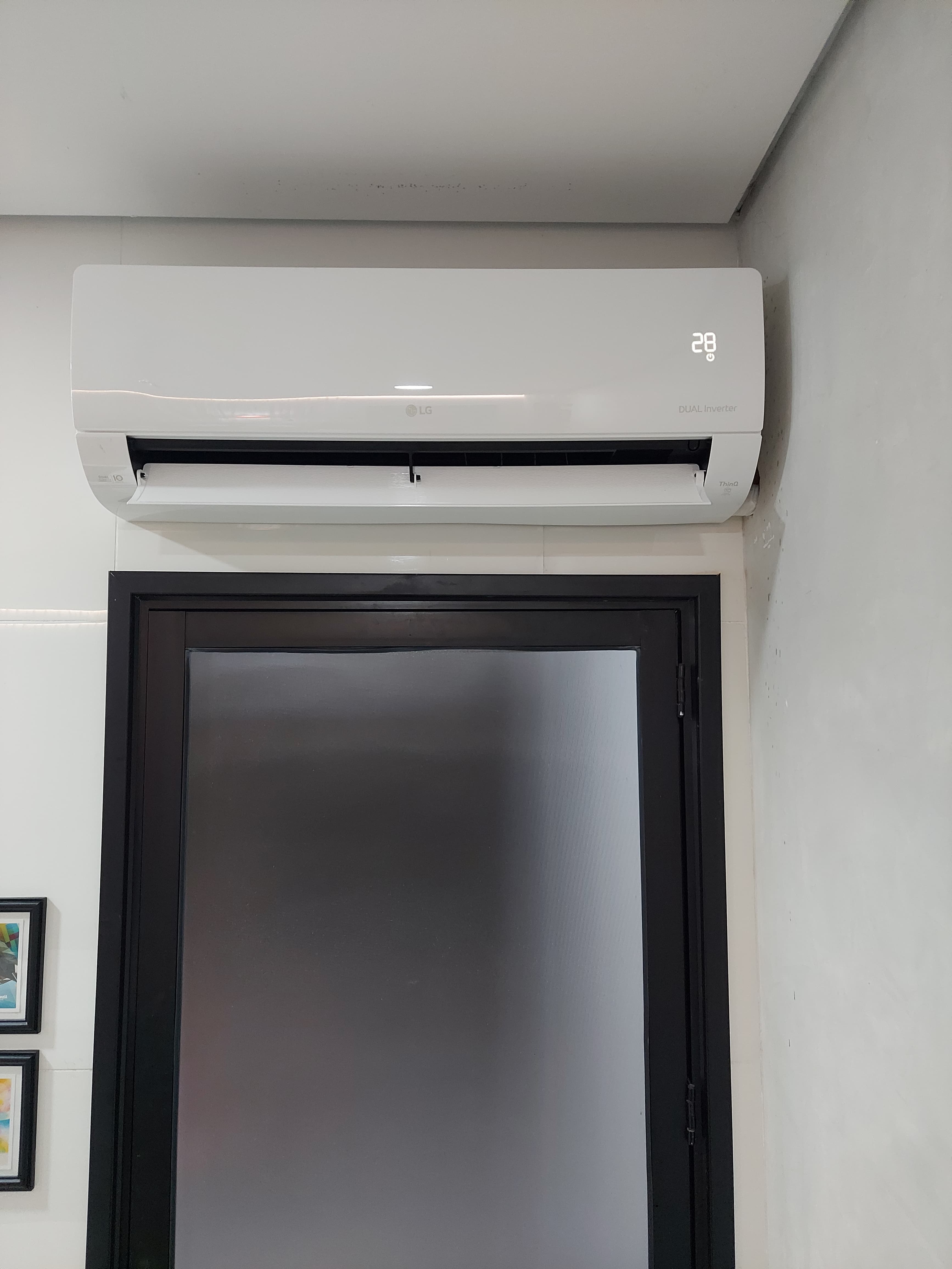 Instalação de ar condicionado 12000BTUs quente e frio.